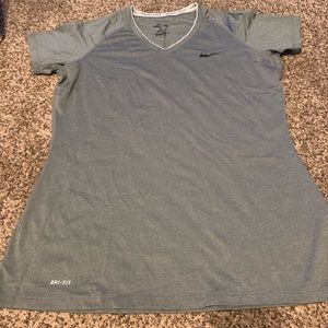 Nike short sleeve shirt
